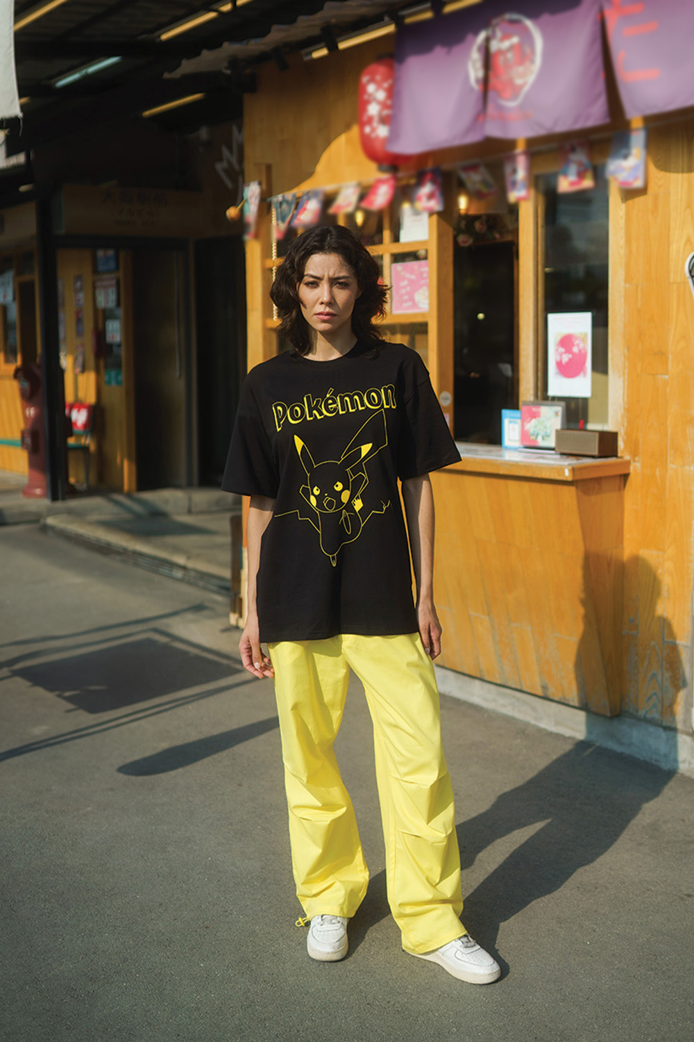 Thunderbolt Pikachu Oversized T-shirt - BonkersCorner