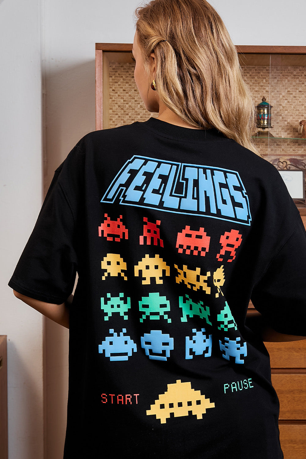 Arcade Feelings Black Oversized T-shirt