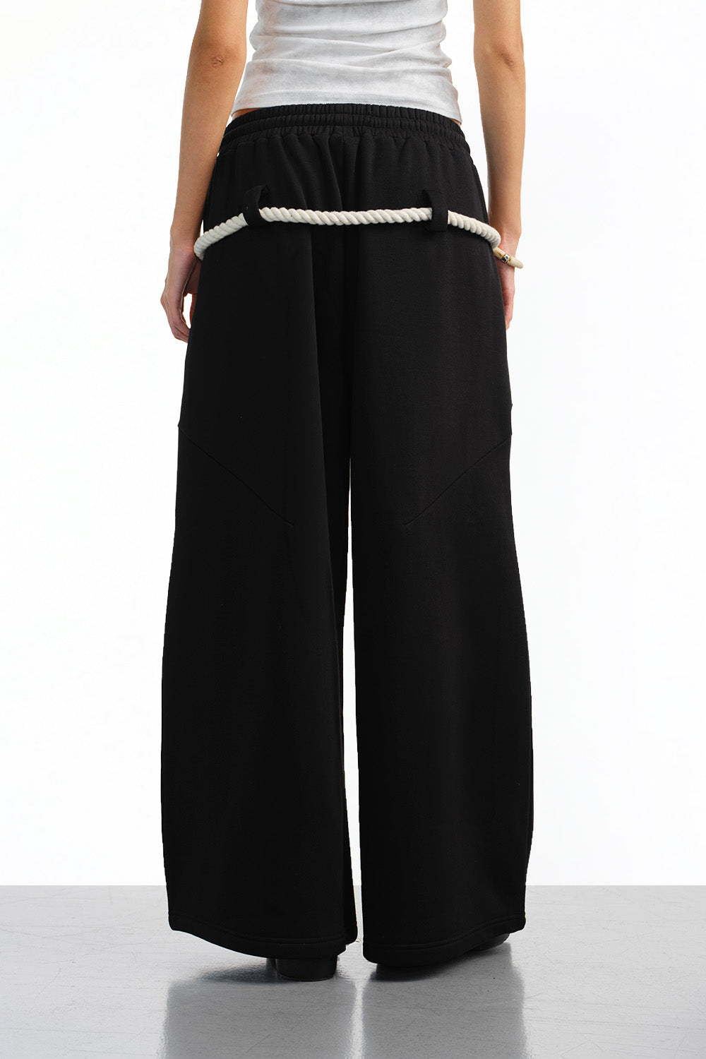 Black Puff Mode Sweatpants - BonkersCorner