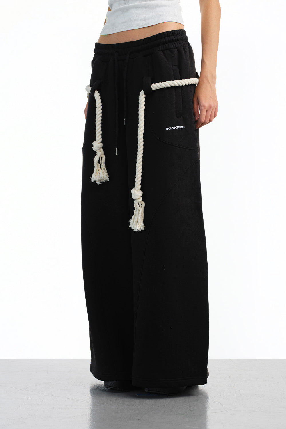 Black Puff Mode Sweatpants - BonkersCorner