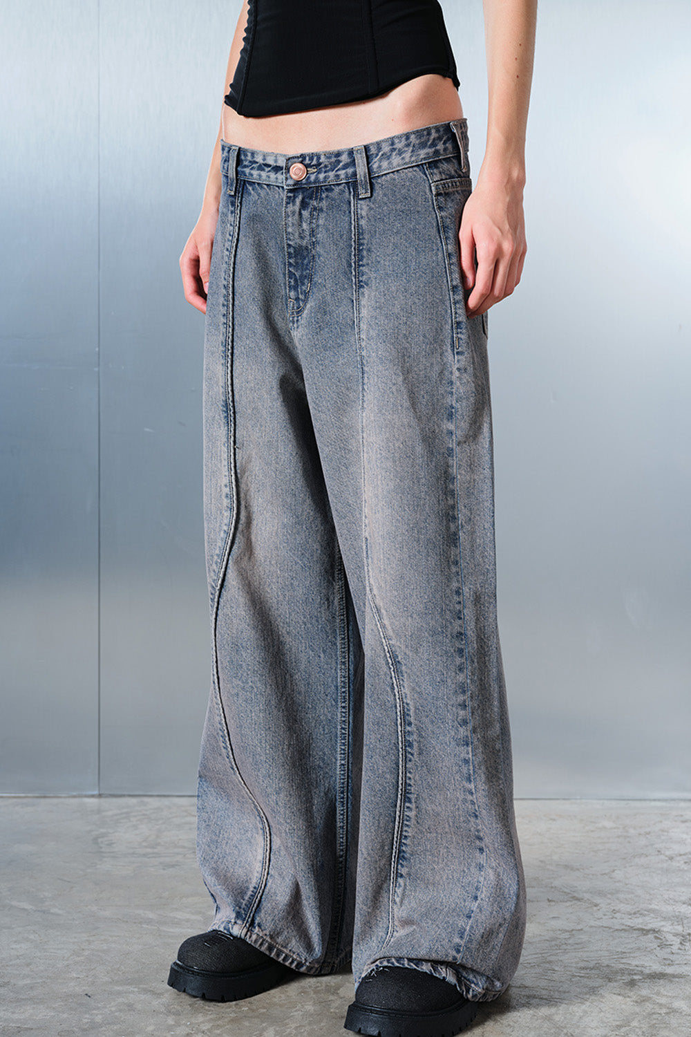 Rusted Wash Wide-Leg Jeans