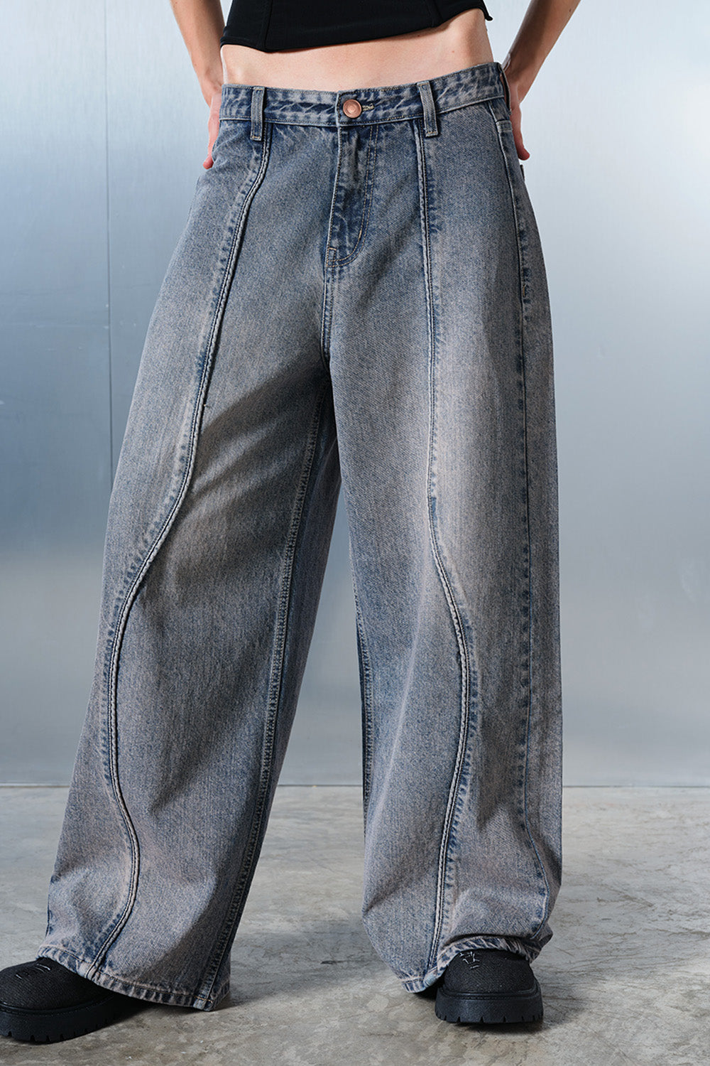 Rusted Wash Wide-Leg Jeans