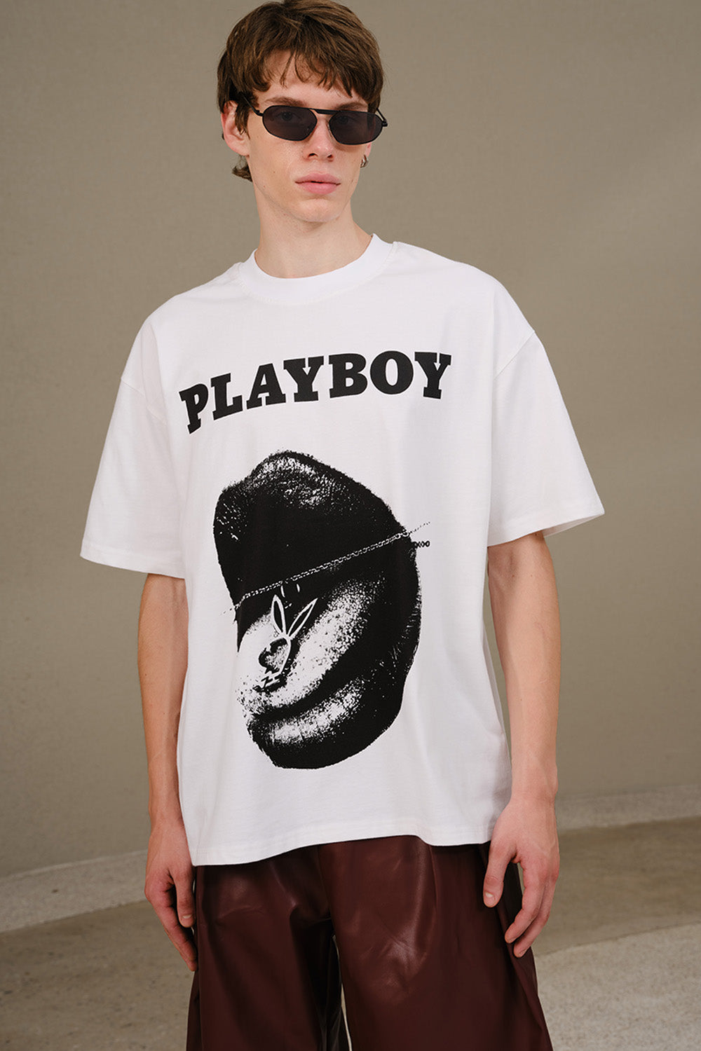 Abstract Lips Oversized T-shirt - BonkersCorner