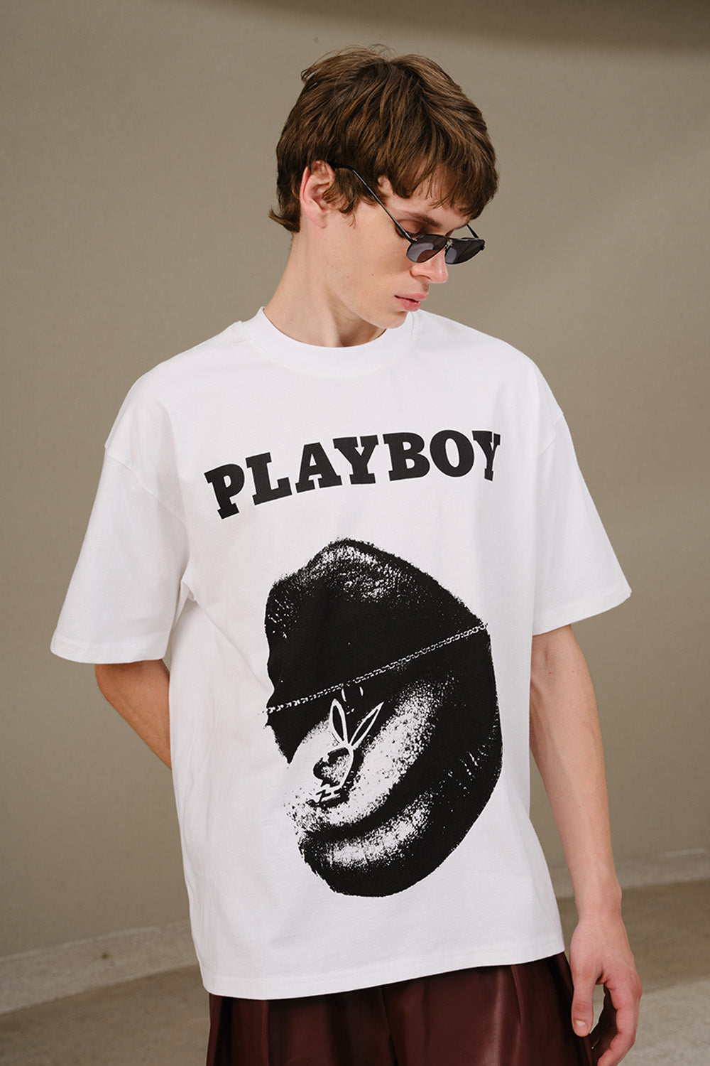 Abstract Lips Oversized T-shirt - BonkersCorner