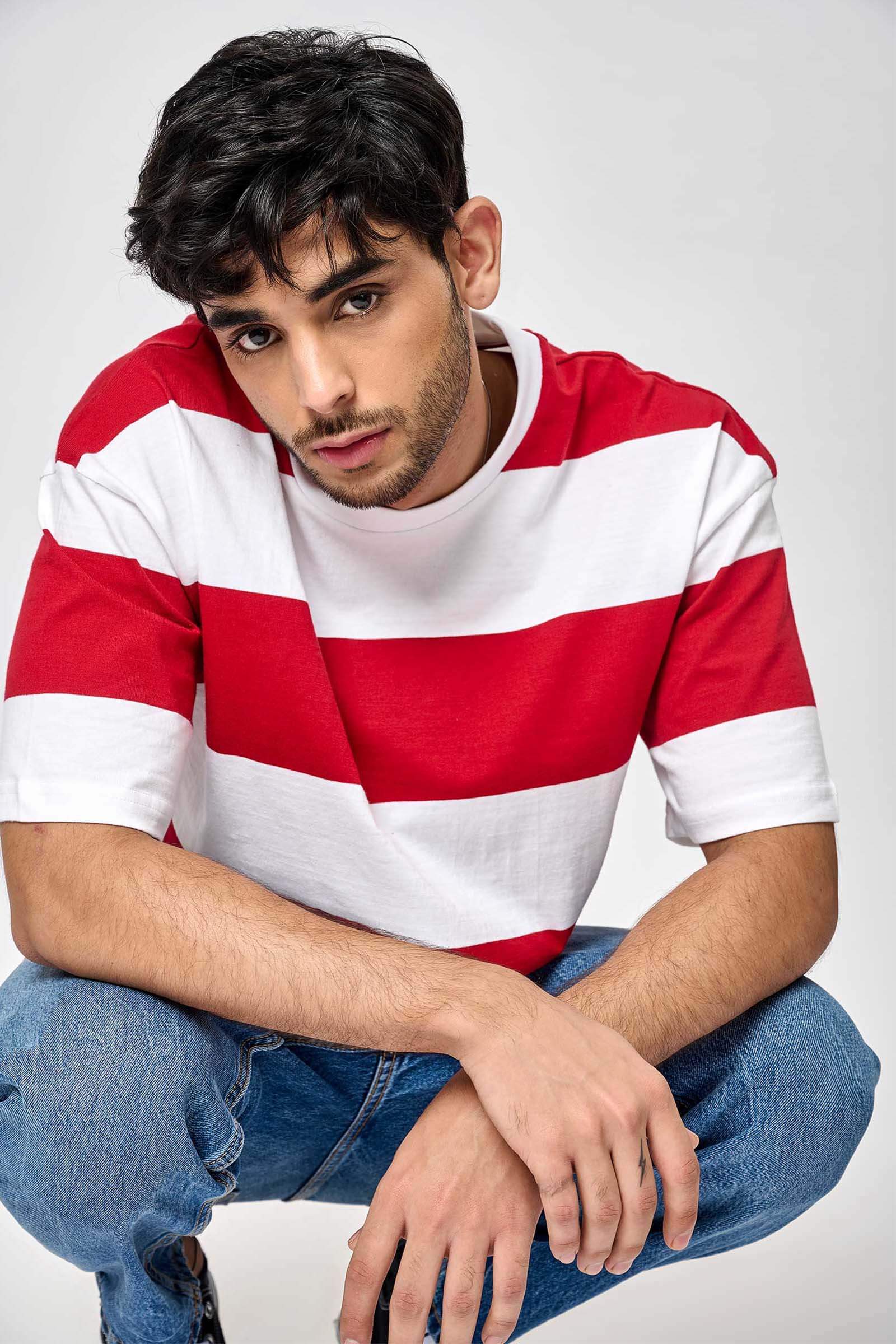 Bonkerscorner_Ruby_Red_oversized_tshirt04