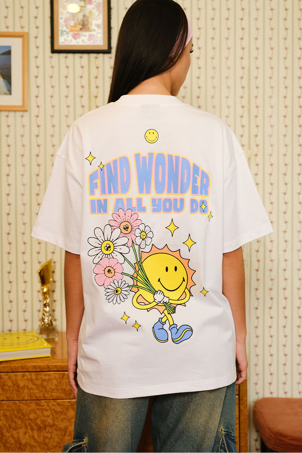Find Wonder In All You Do Oversized T-shirt - BonkersCorner