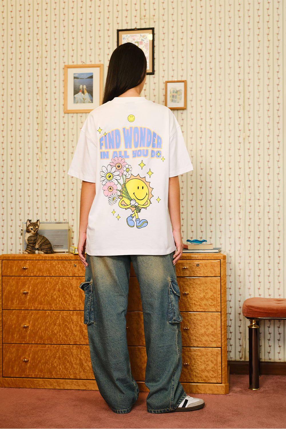 Find Wonder In All You Do Oversized T-shirt - BonkersCorner