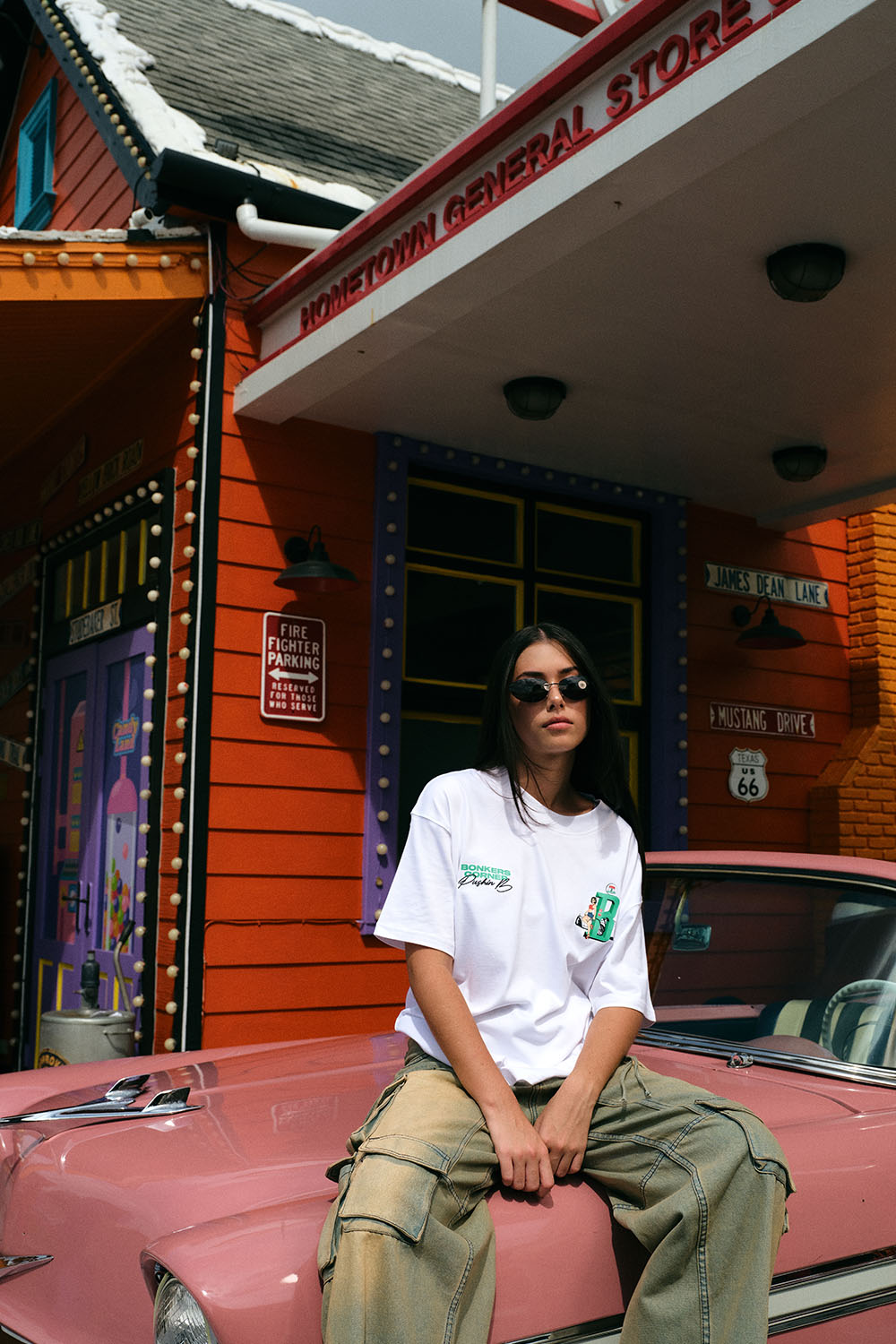 Pushing Hard Oversized T-shirt - BonkersCorner