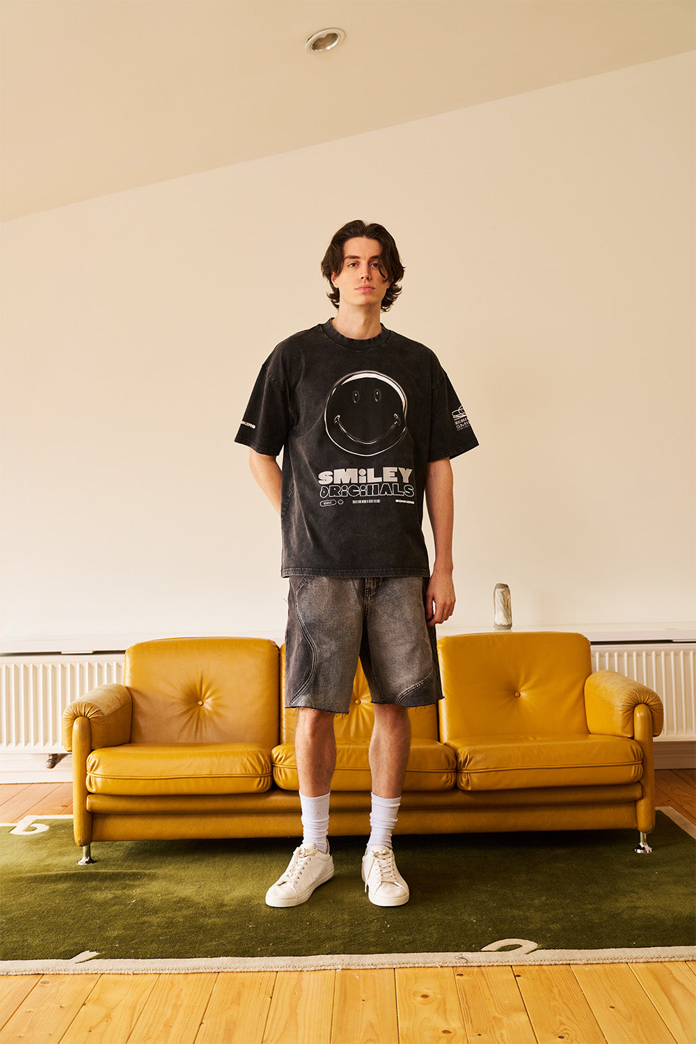 Smiley Black Oversized T-shirt - BonkersCorner