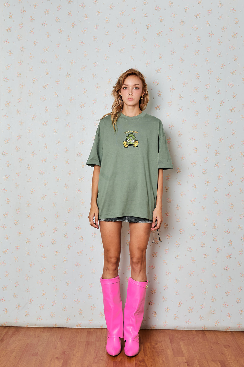 Chill Nugget Green Oversized T-shirt - BonkersCorner