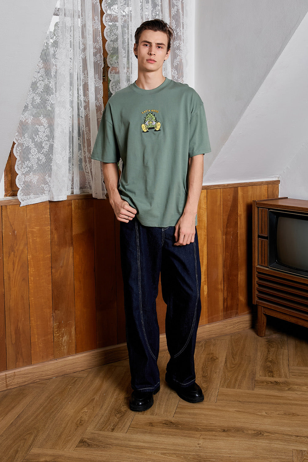 Chill Nugget Green Oversized T-shirt - BonkersCorner