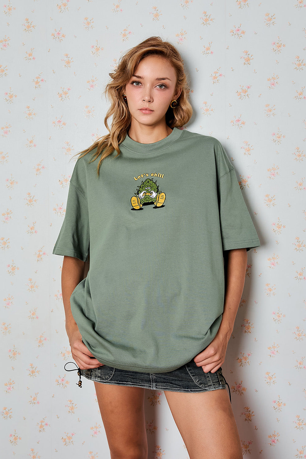 Chill Nugget Green Oversized T-shirt - BonkersCorner