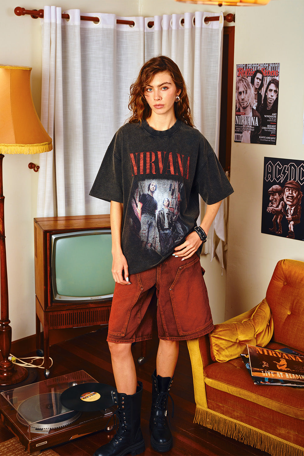 Grungecore Oversized T-shirt - BonkersCorner