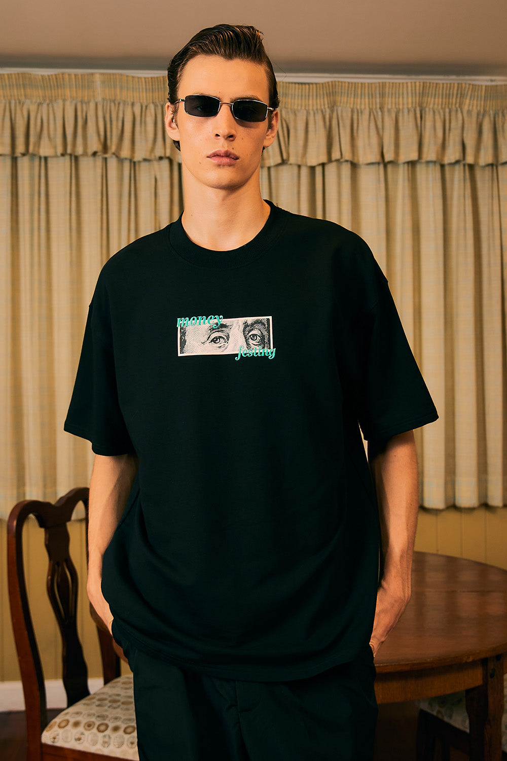 Money Festing Oversized T-shirt - BonkersCorner