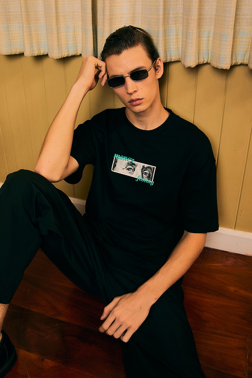 Money Festing Oversized T-shirt - BonkersCorner