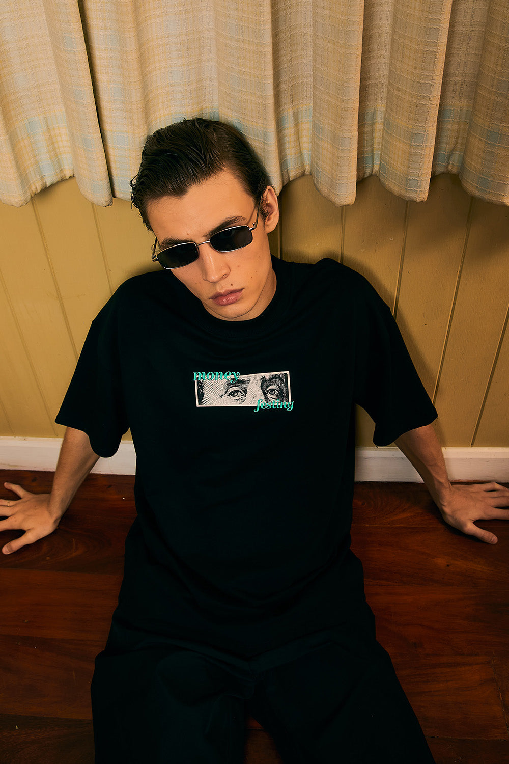 Money Festing Oversized T-shirt - BonkersCorner