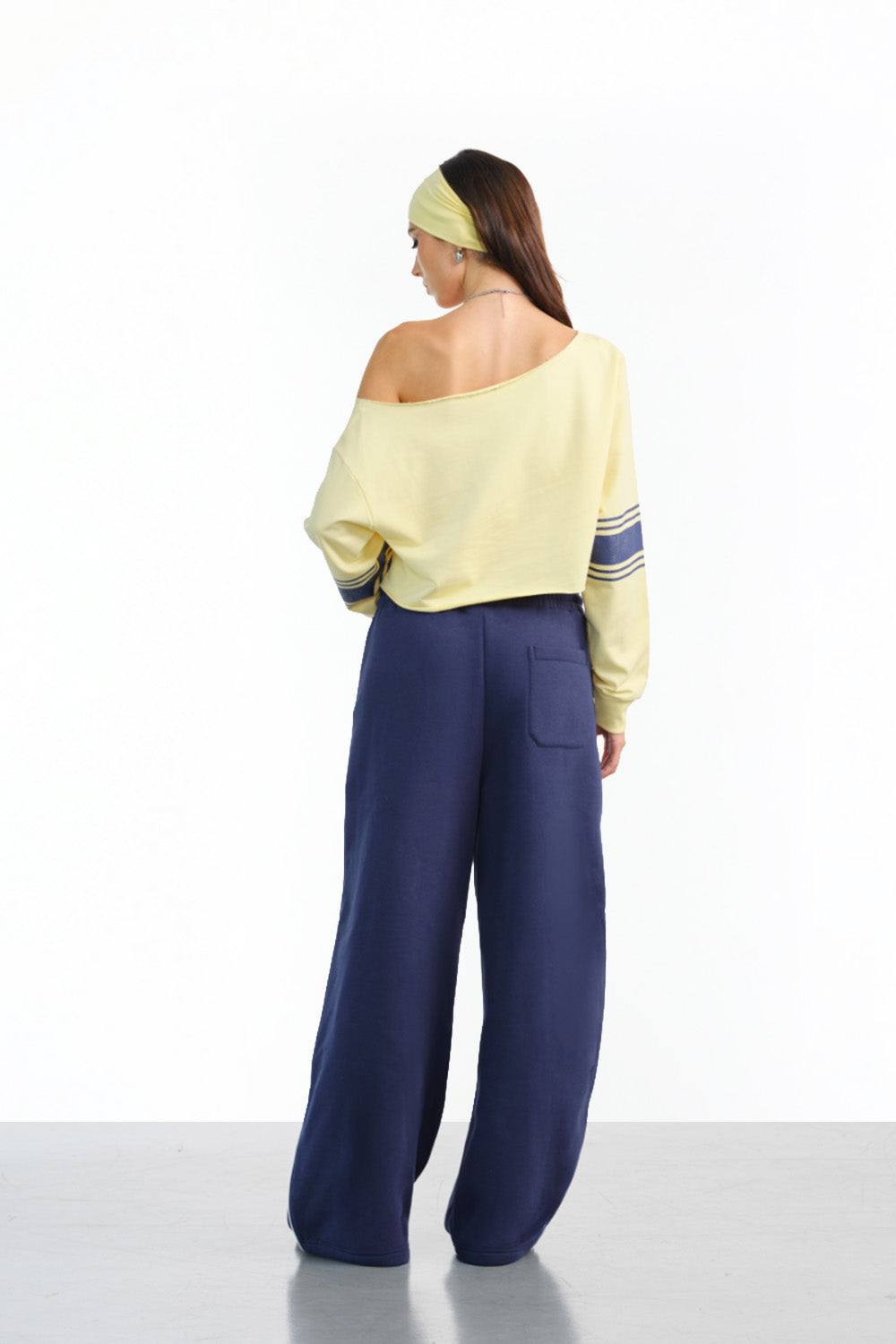 Varsity 92 Crop Sweatshirt - BonkersCorner