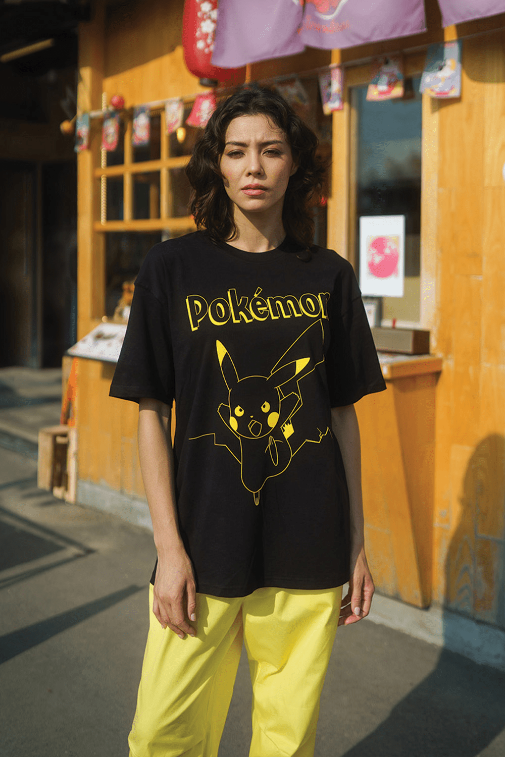 Thunderbolt Pikachu Oversized T-shirt - BonkersCorner