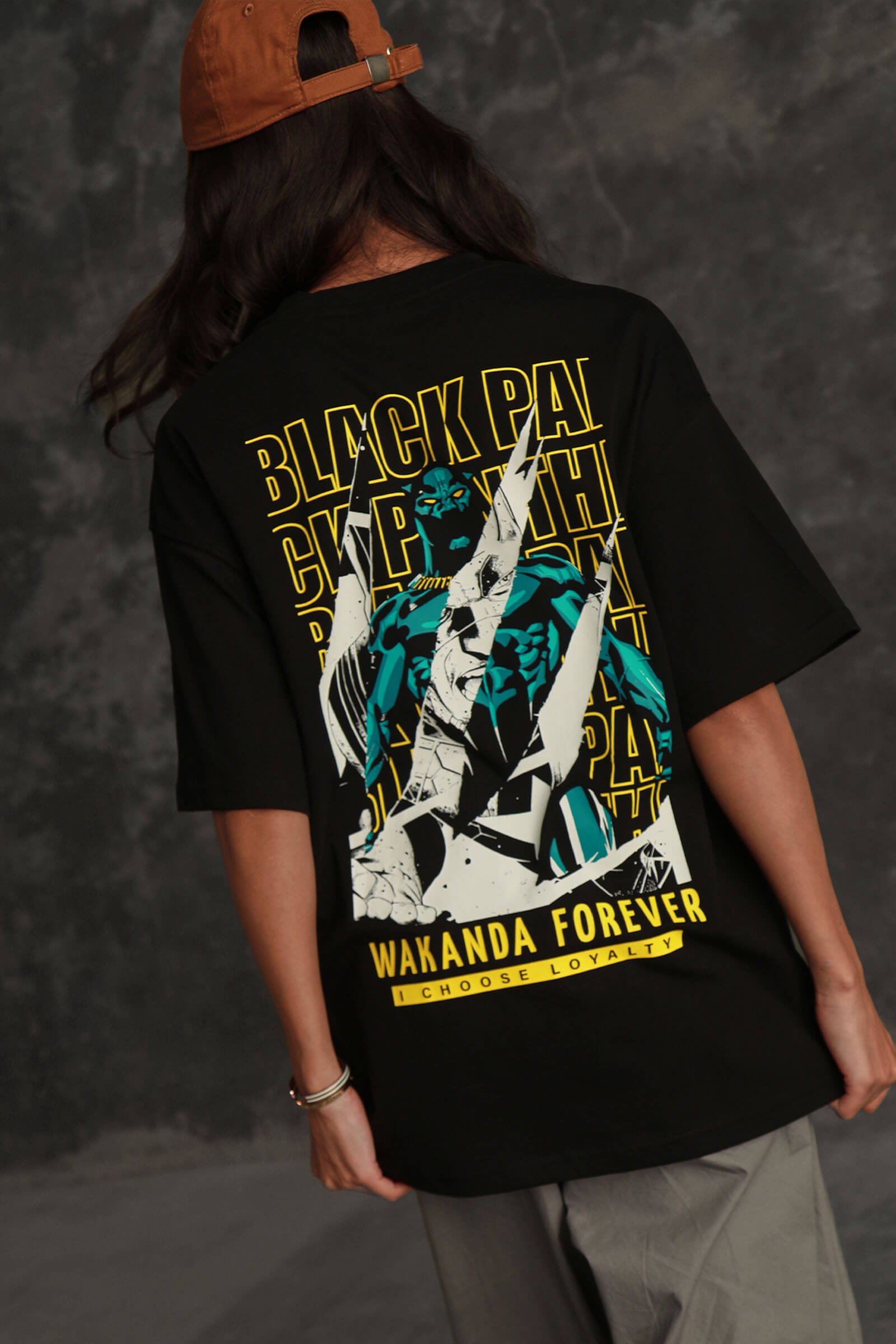 Wakanda Forever Oversized T-shirt - BonkersCorner